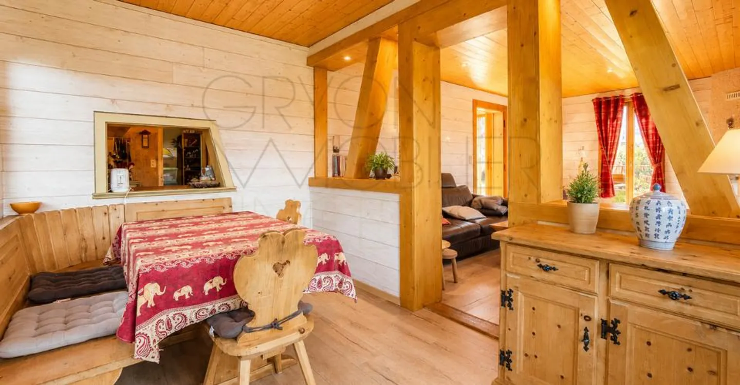 Chalet in Gryon mit unabhängigem Studio, Blick auf die Berge. - Foto 4 von 12
