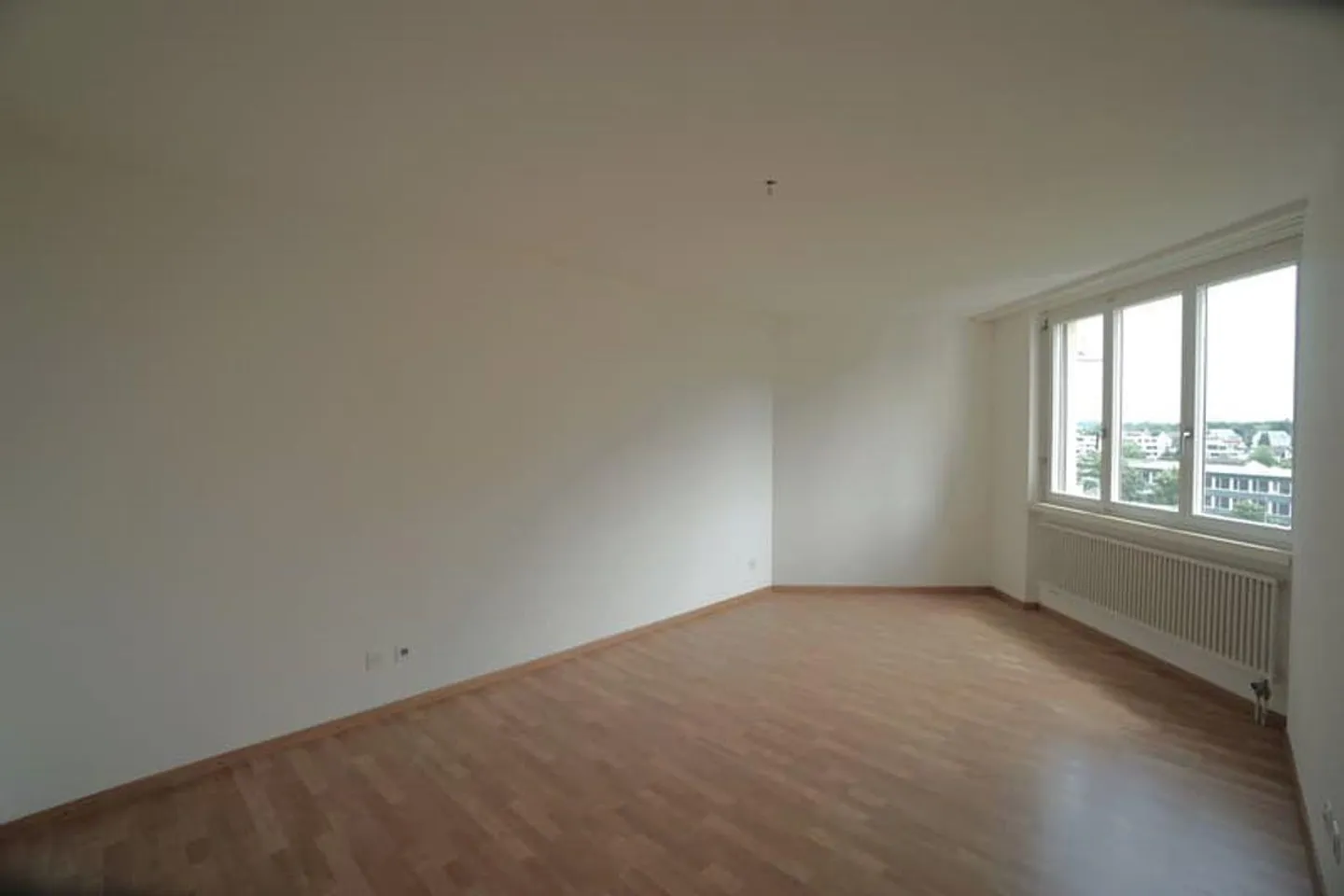 Sunny 3.5-room apartment - Photo 5 of 8