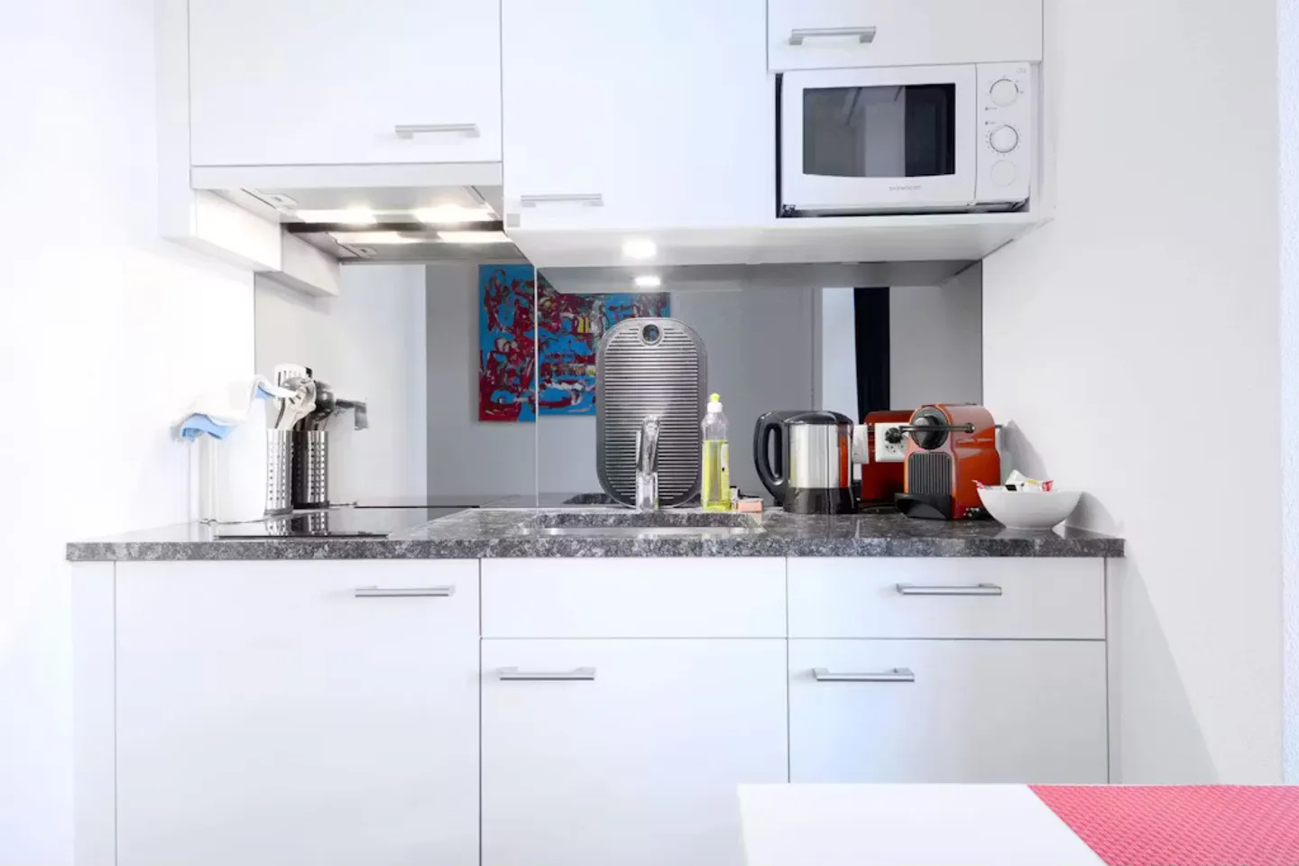 Charming Apartment in Lucerne - Photo 7 of 9