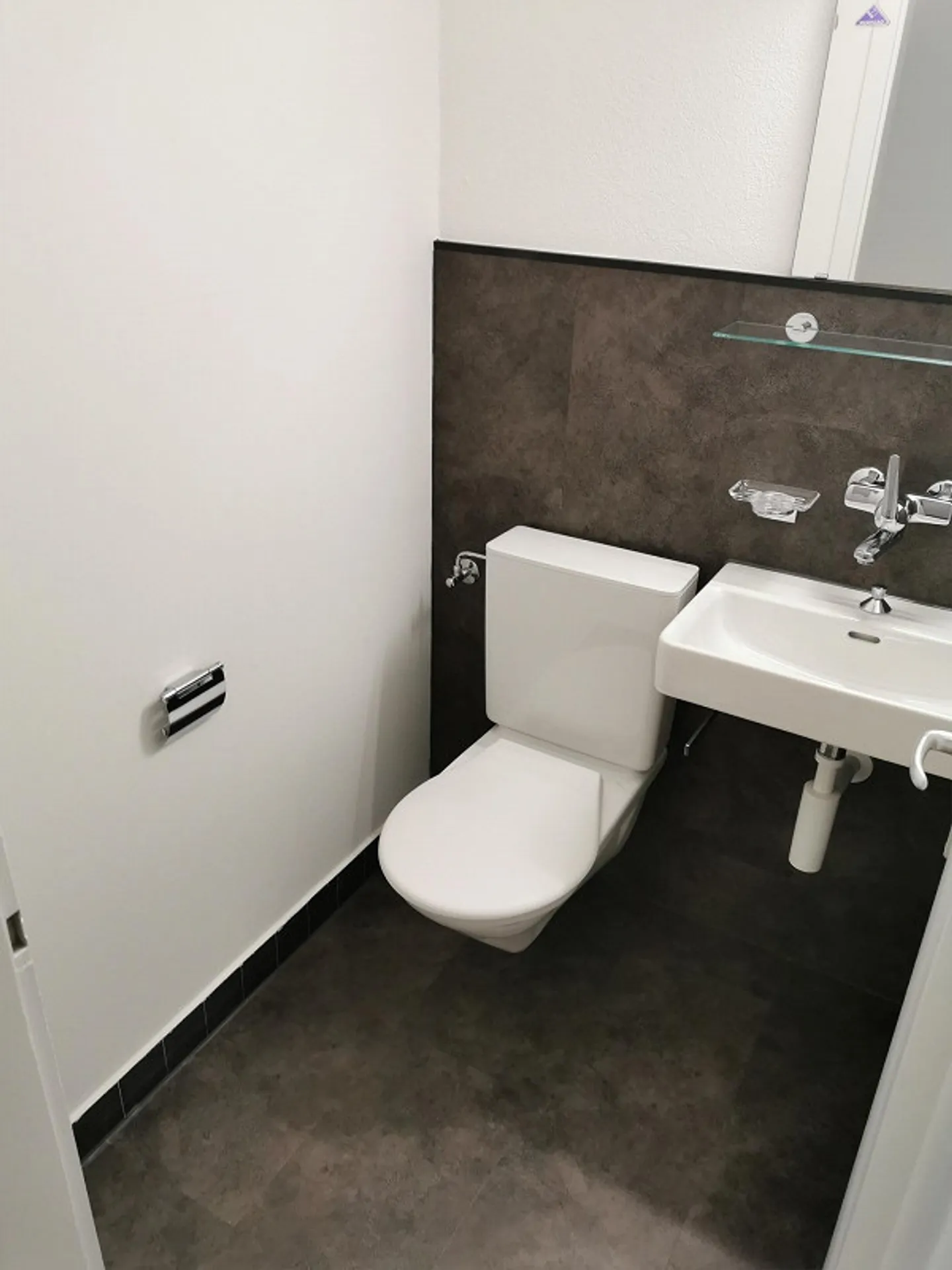 Cuisine + Salle de bain rénovées - Photo 7 sur 8