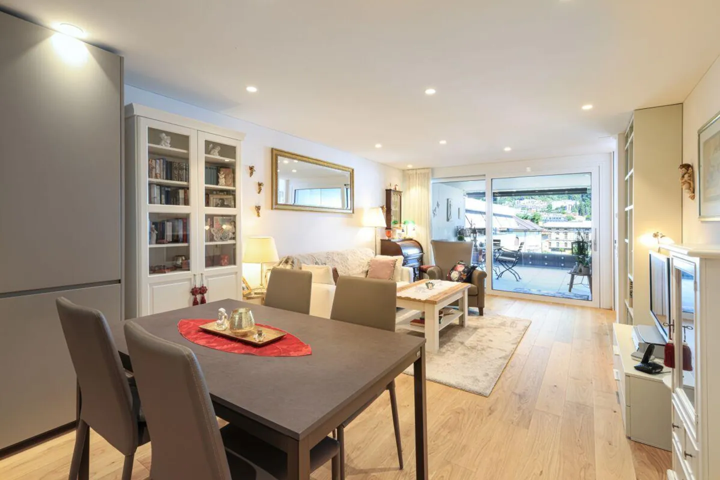 Modernes Apartment in Locarno - Foto 2 von 15