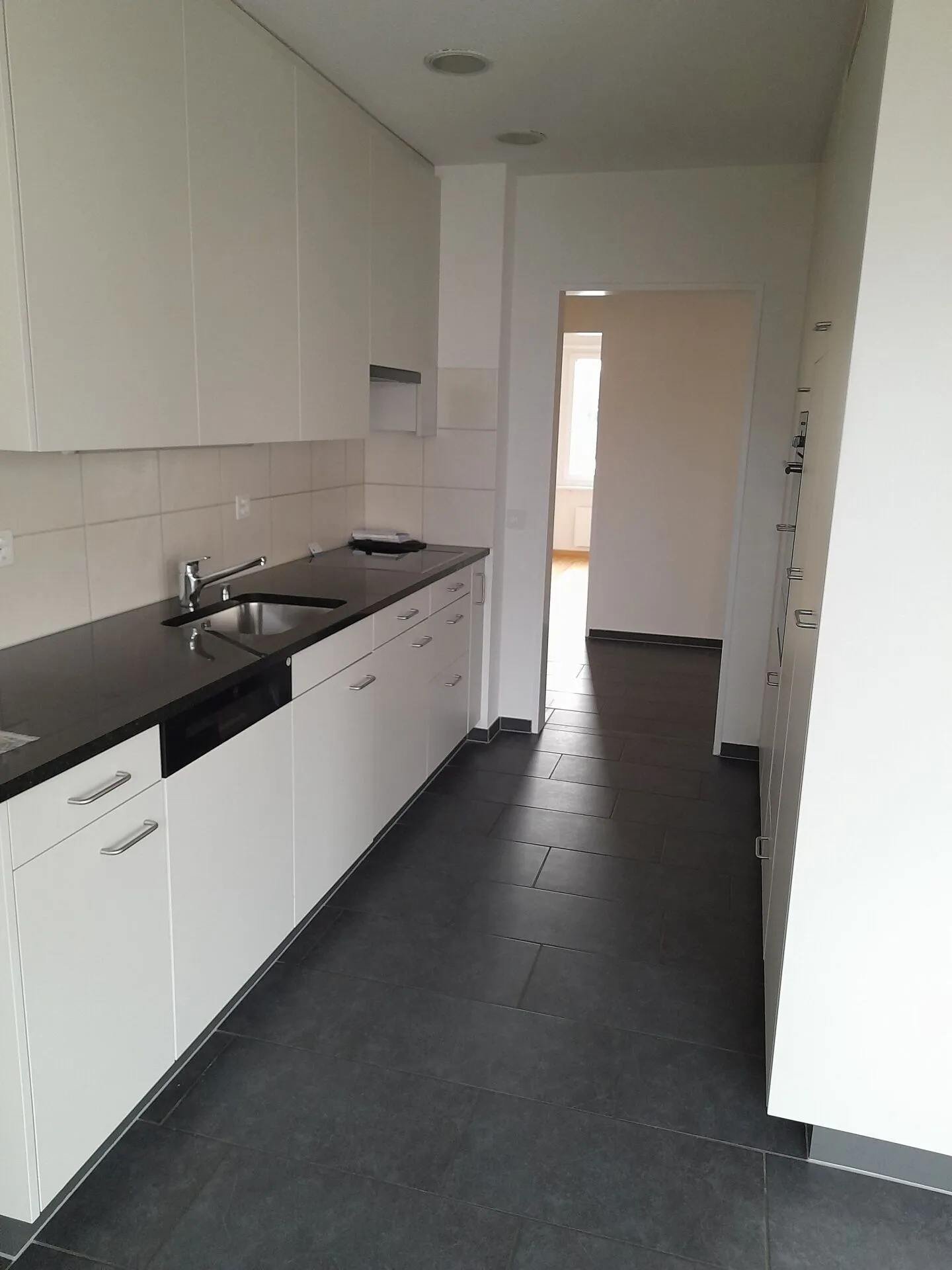 Appartamento 4 1/2 locali in posizione centrale - Foto 2 di 10