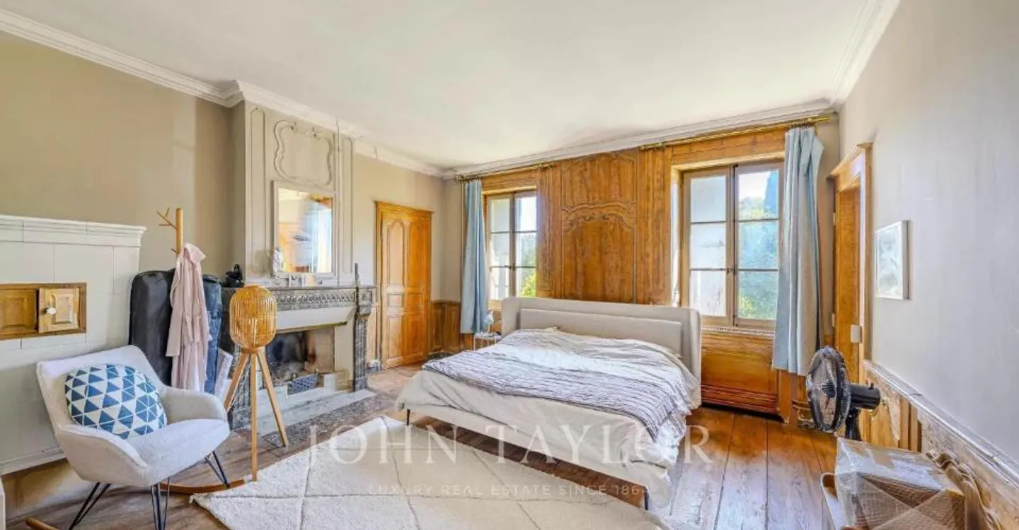 Villa storica con strutture equestri - Foto 5 di 11
