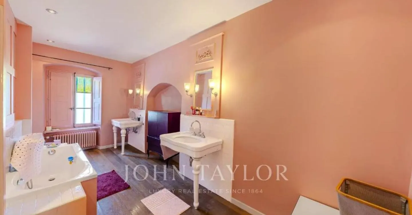Villa storica con strutture equestri - Foto 10 di 11