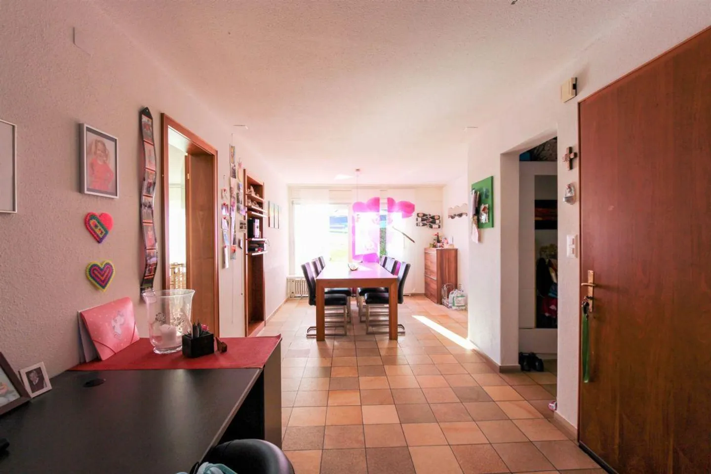Appartamento familiare con enorme spazio esterno - Foto 5 di 10