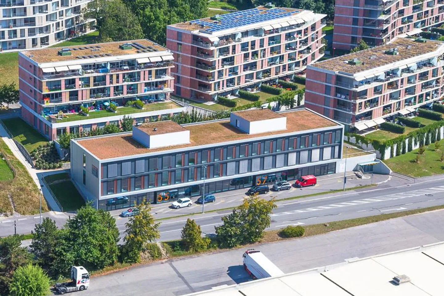 SPACIEUX ET MODERNE - Photo 1 sur 1