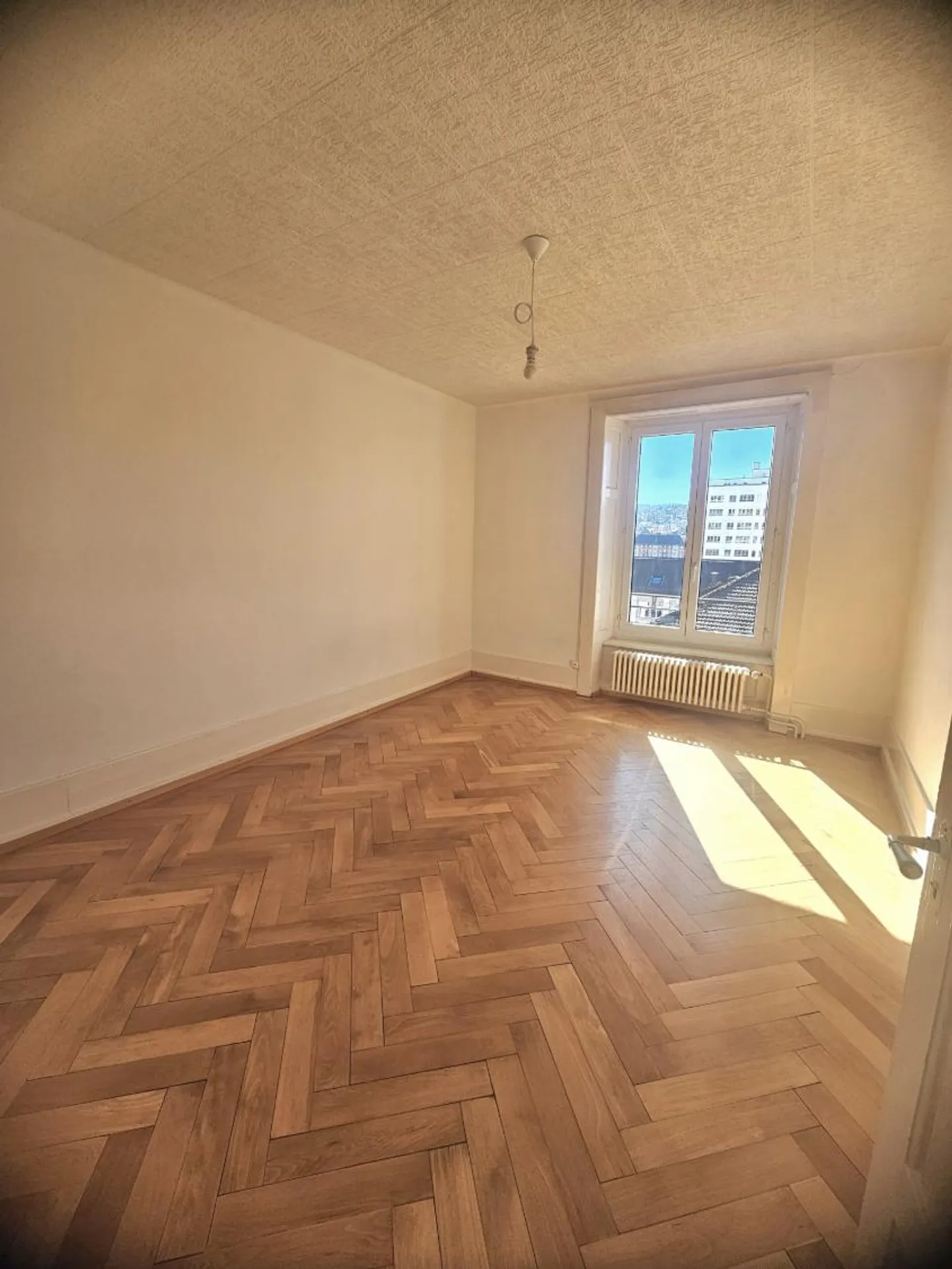 3.5 Room Apartment - Photo 7 of 9