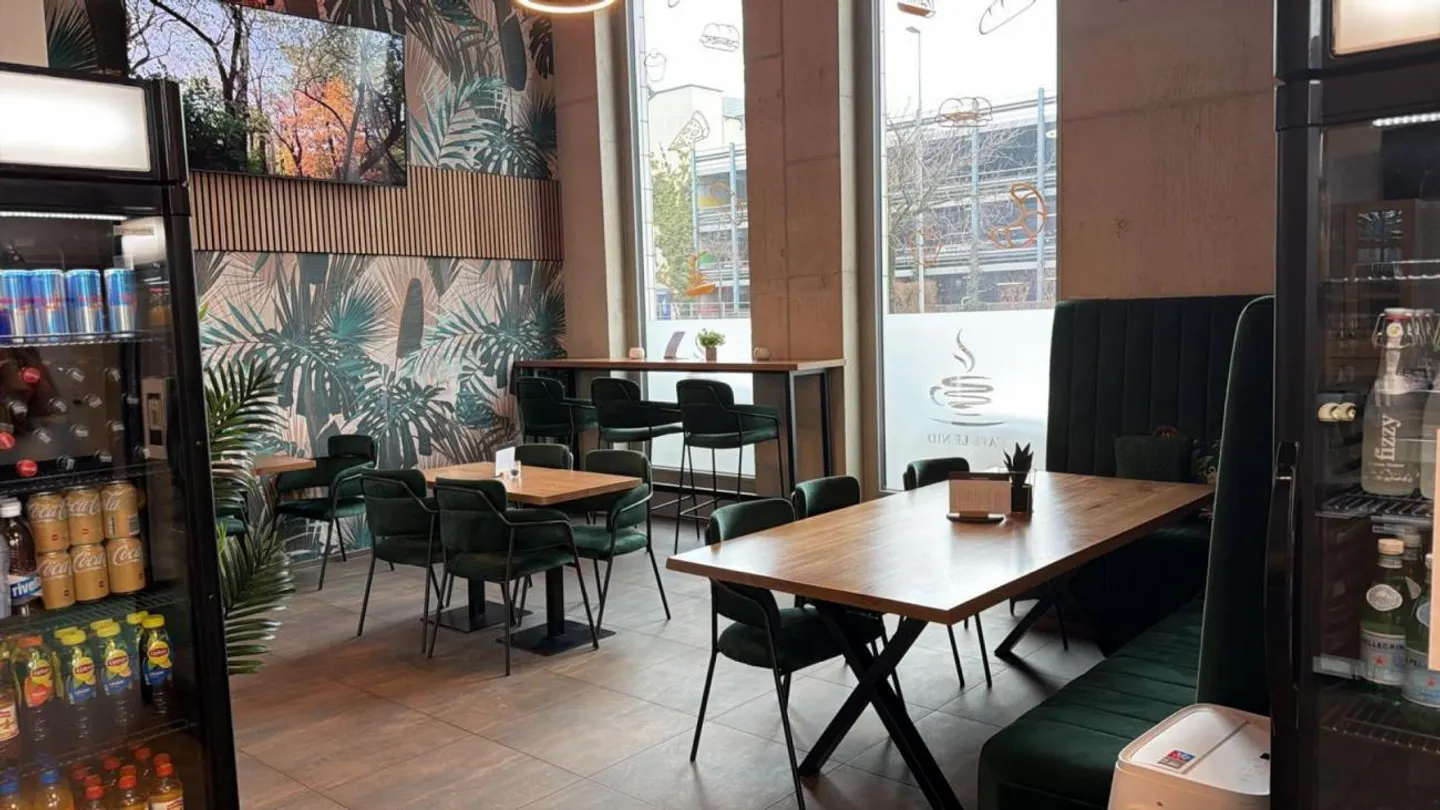 Caffè affascinante cerca nuovi inquilini - Foto 1 di 3