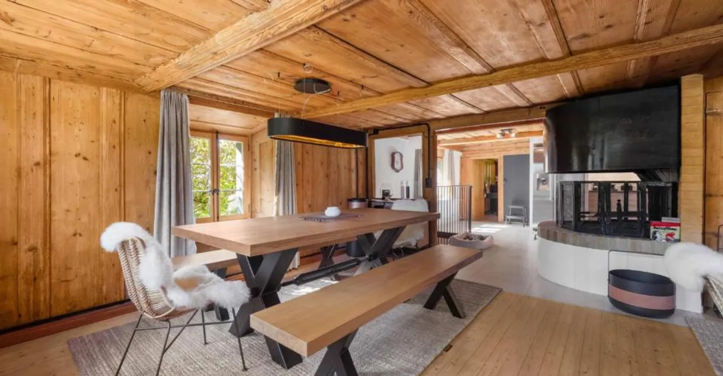 Exceptional character farm fully renovated in the heart of the Fribourg countryside - Photo 3 of 13