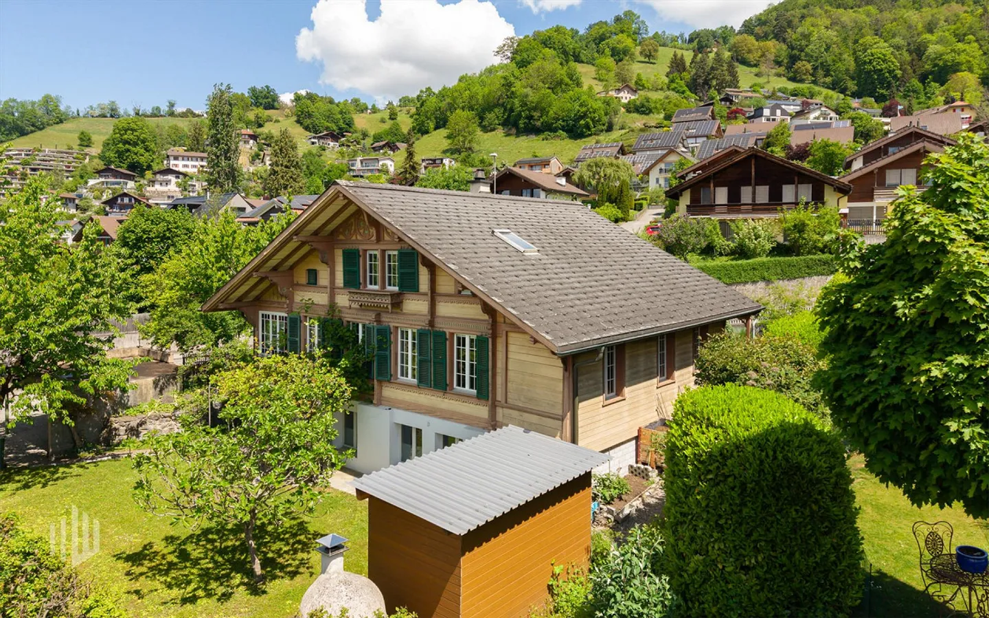 Charakterstarkes Einfamilienhaus in Thun - Foto 2 von 8