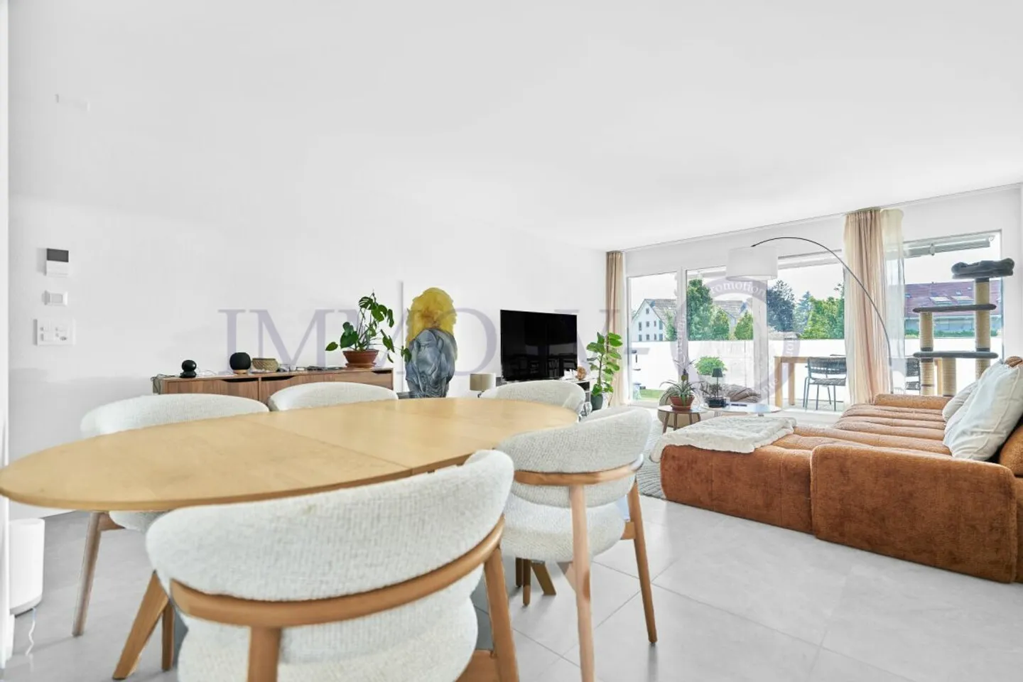 Moderne Wohnungen mit hohem Standard und großem Balkon - Foto 3 von 7