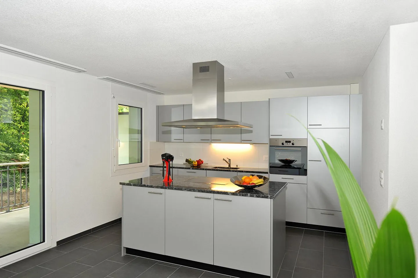 Modern Ground Floor Apartment - Photo 1 of 6
