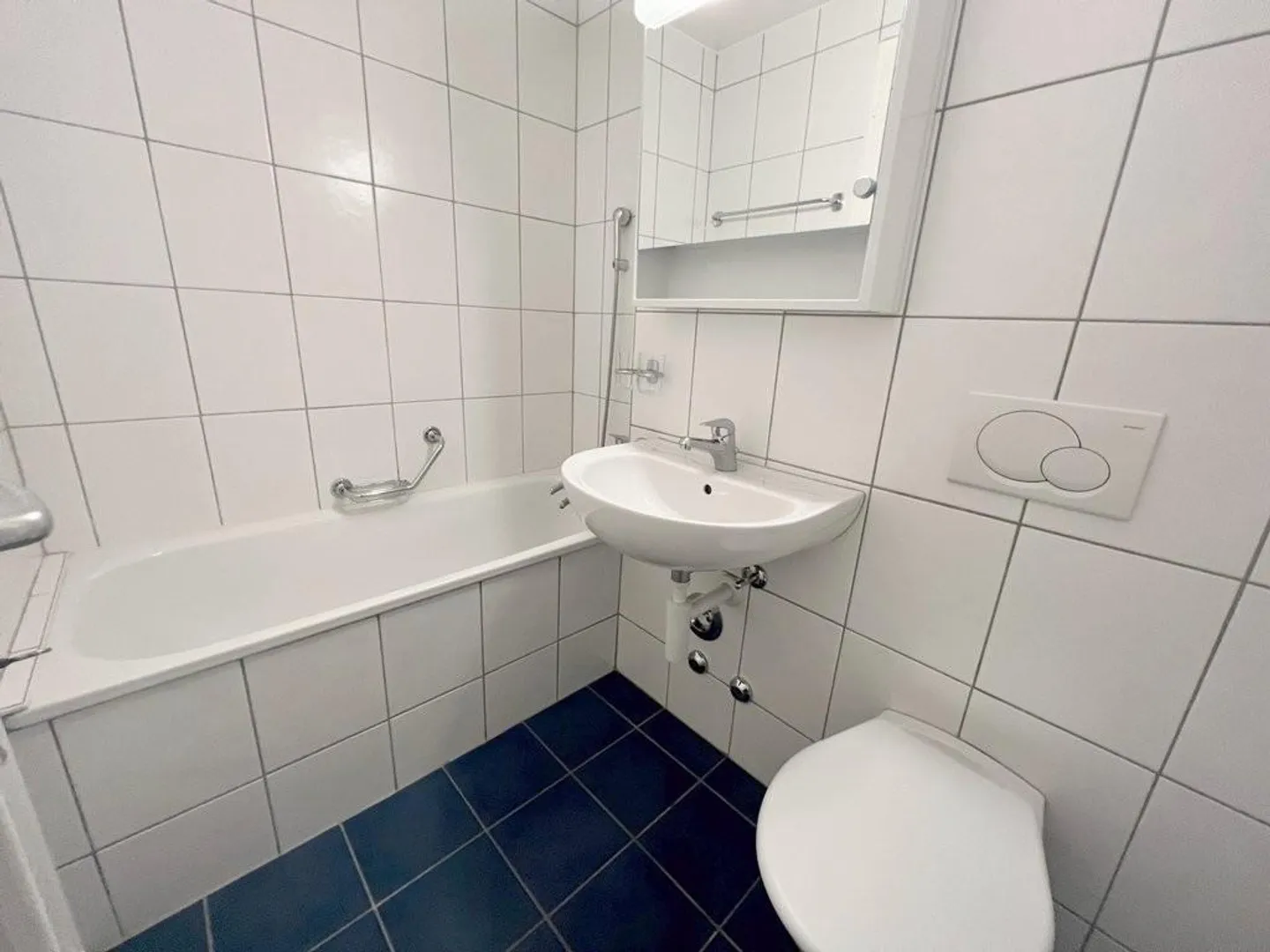 Bel appartement dans le centre-ville - Photo 3 sur 7