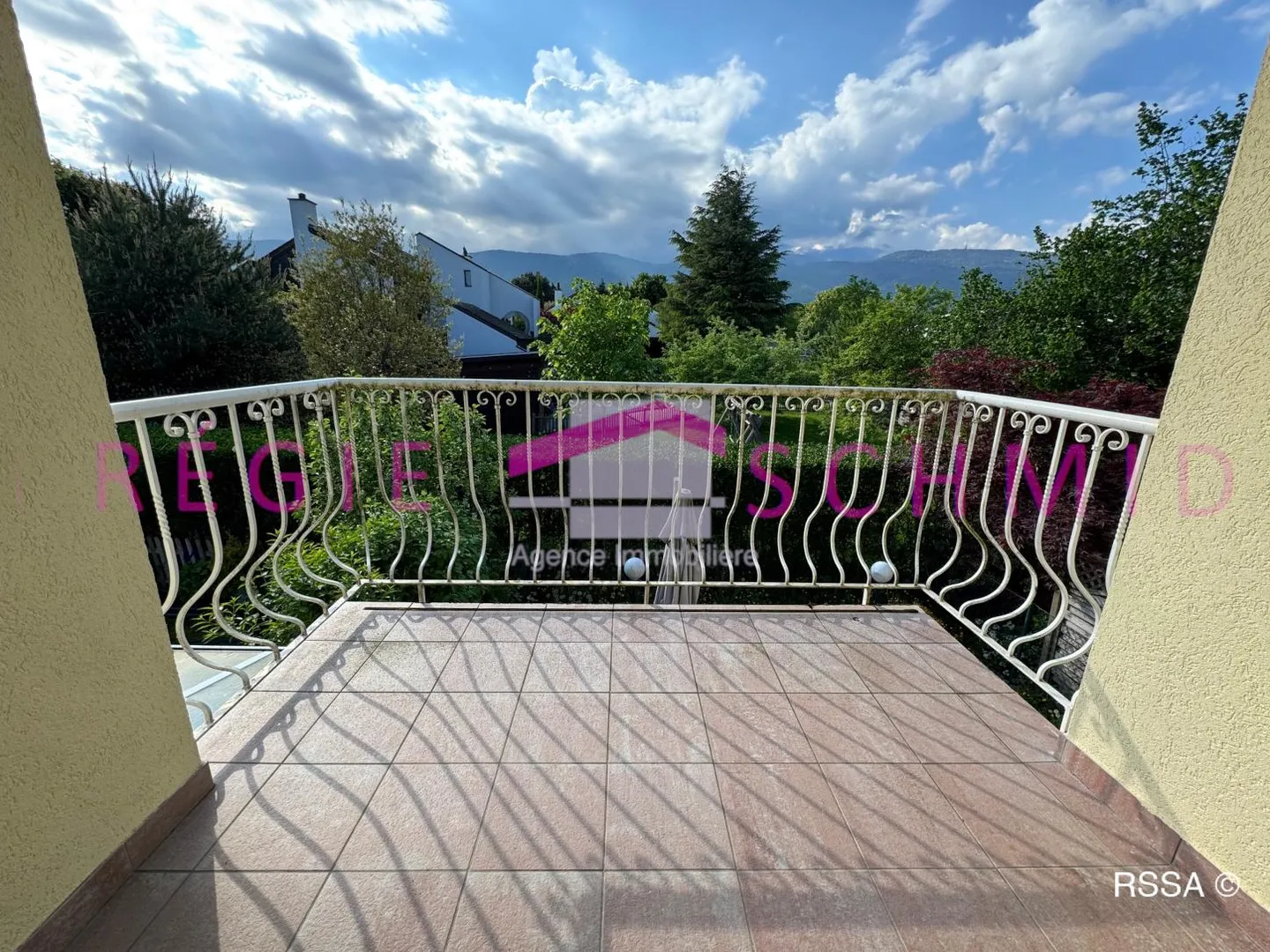 Maison de ville - Photo 1 sur 12