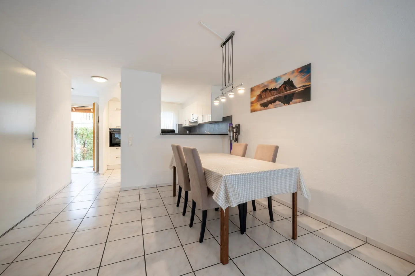 SOGNO ABITATIVO - Casa a schiera 4½ locali in posizione privilegiata! - Foto 4 di 14