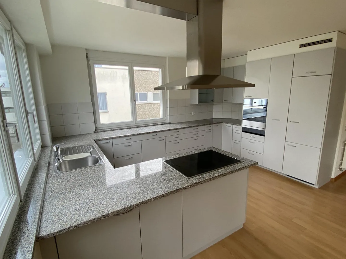 Maisonette apartment in a 3-family farmhouse - Photo 2 of 10