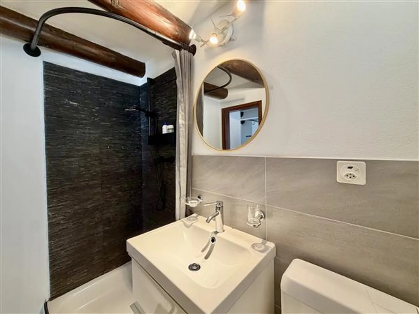 Casa Ristrutturata e Accogliente - Foto 8 di 13
