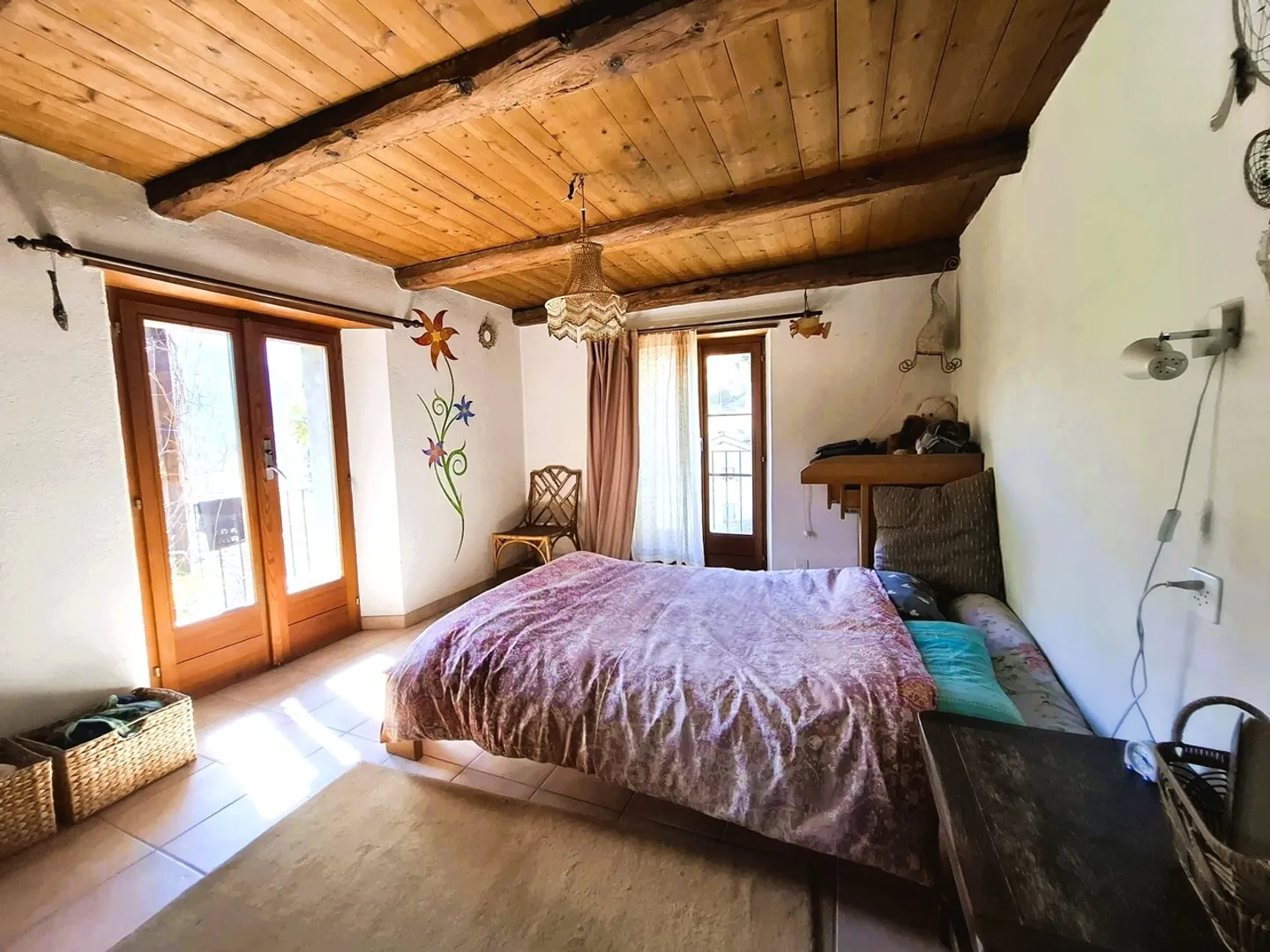 Charming rustic house with garden and large adjoining land in Auressio - Photo 5 of 13