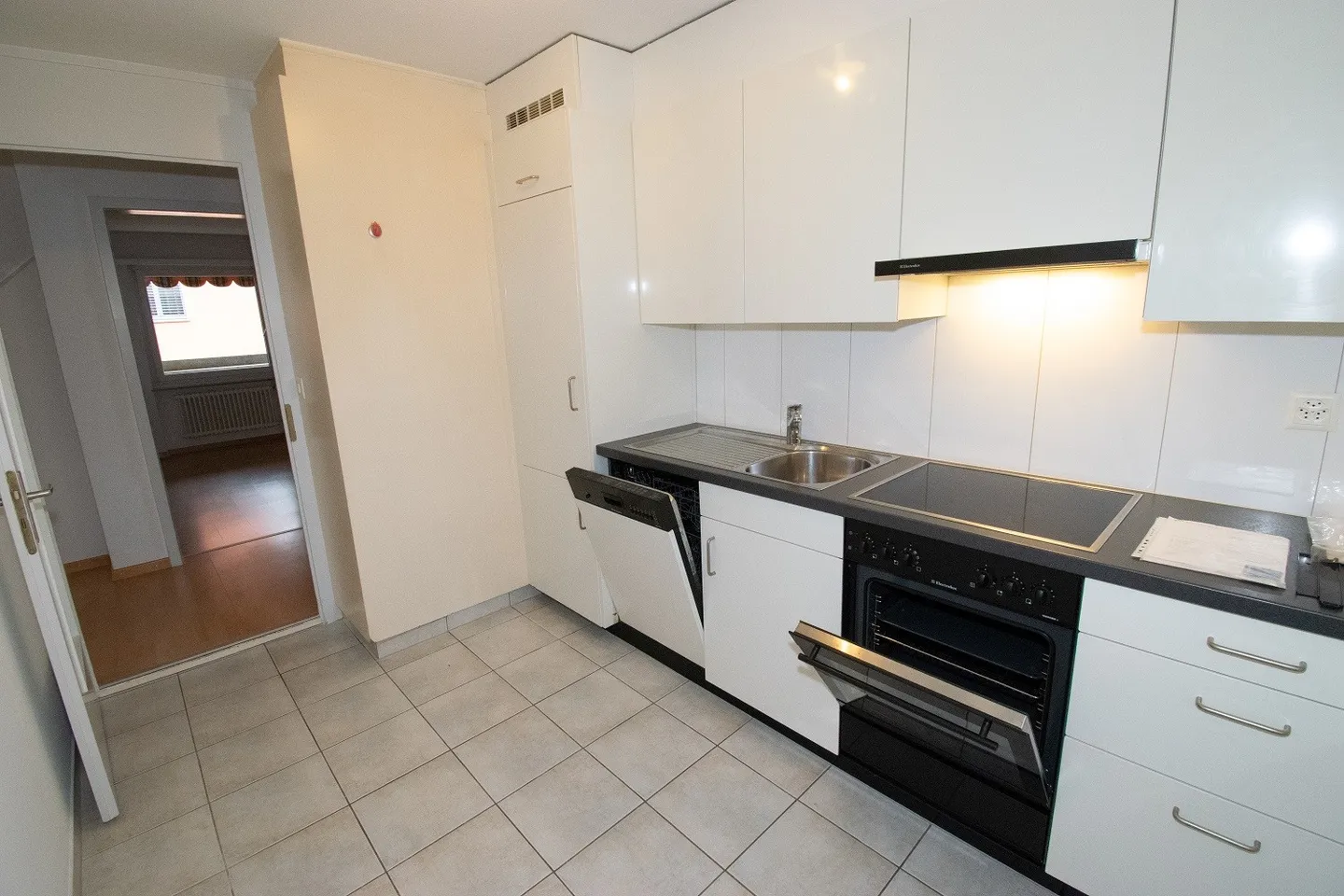 Jolie appartement dans un emplacement central - Photo 2 sur 10