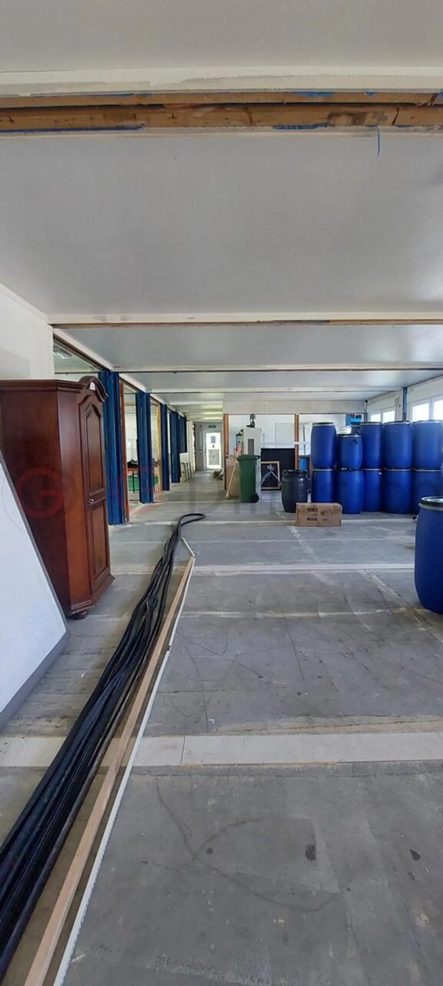 Commercial premises for sale in Evouettes - Photo 2 of 4