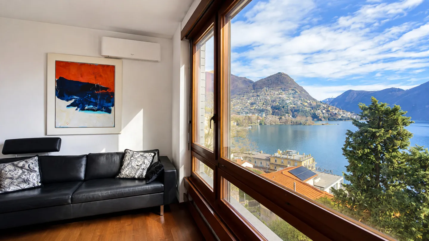 Pied-à-terre im Zentrum von Lugano mit offenem Blick auf den See - Foto 3 von 14