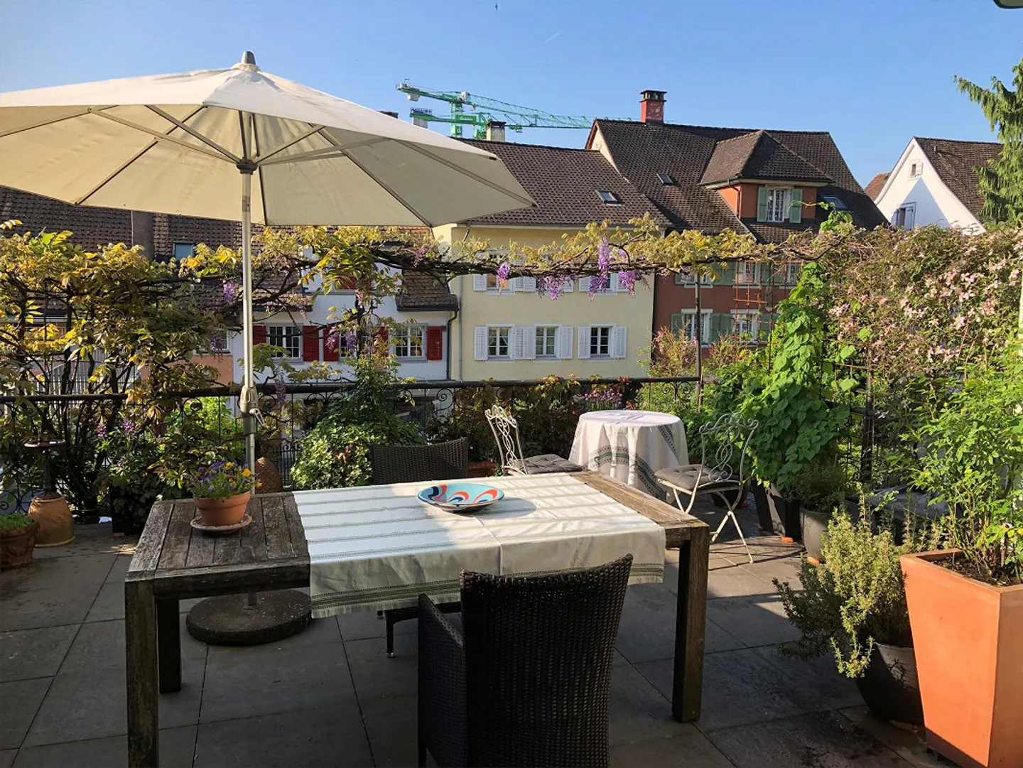 Charming 3.5-room apartment with balcony and fireplace in Beromünster - Photo 1 of 6