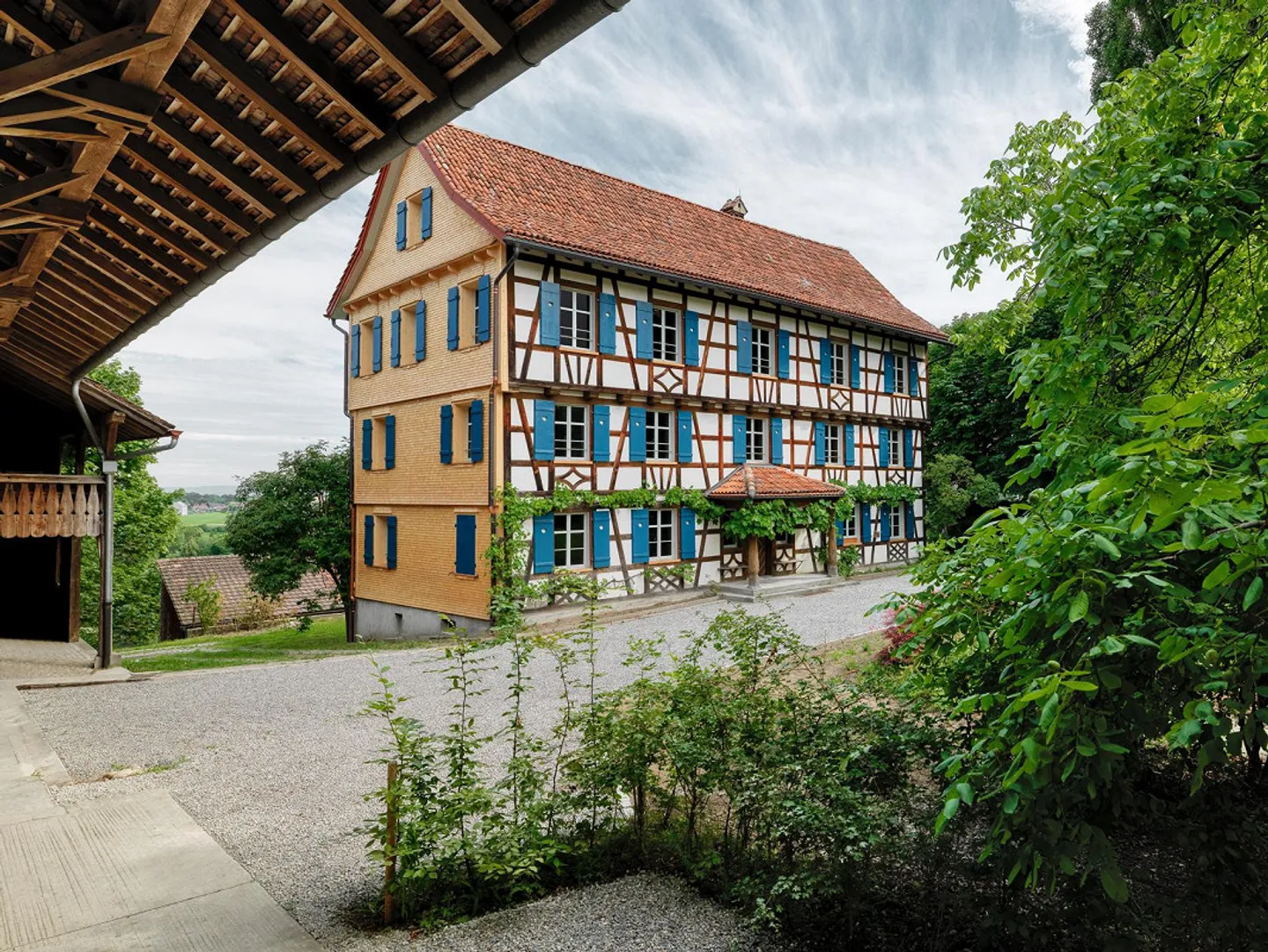 Moderne Familienwohnung im historischen Bauernhaus - Foto 2 von 15