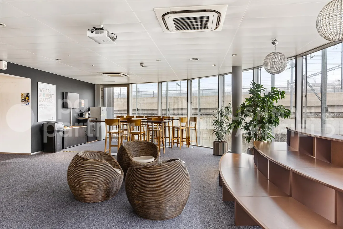 Espaces de travail flexibles Plug & Play - Photo 10 sur 13