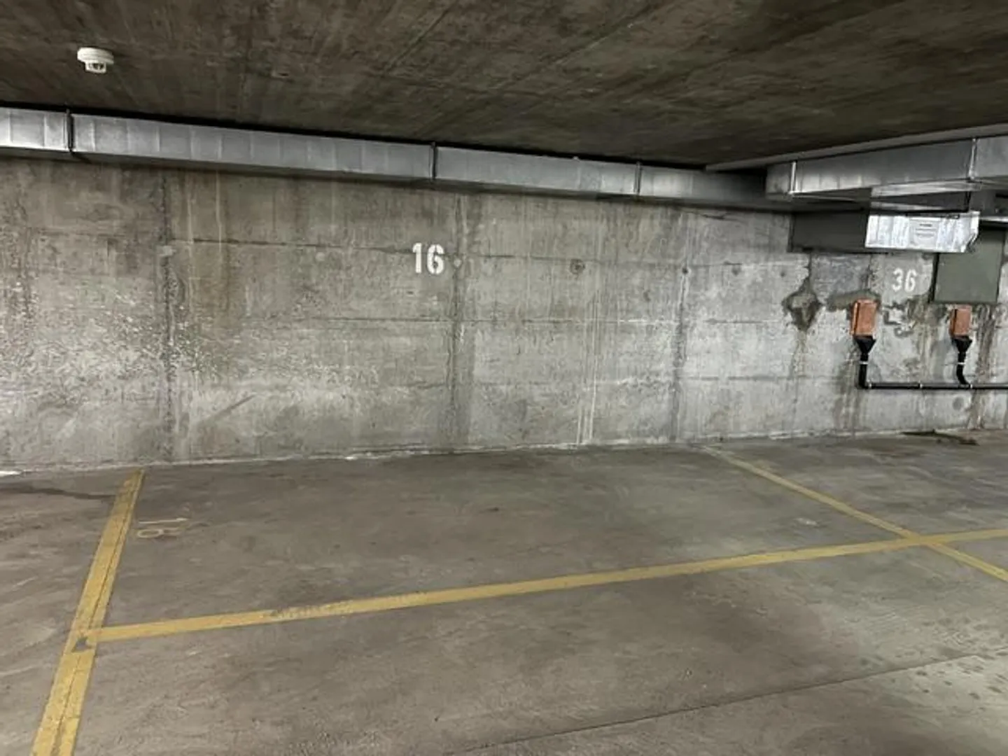 Innenparkplatz in Montana - Foto 1 von 1