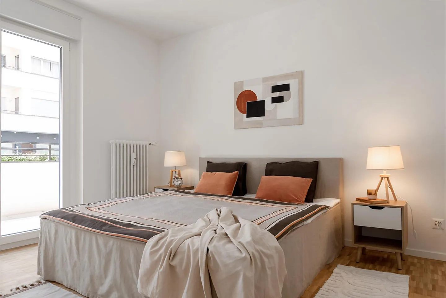 FOR RENT IN RECENTLY RENOVATED BUILDING - Photo 7 of 8