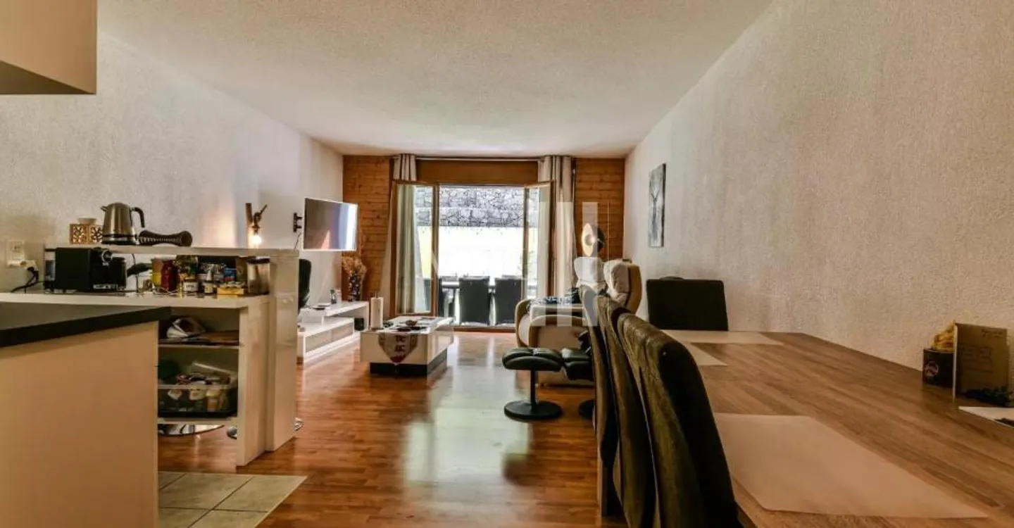 Bel Appartement avec Jardin - Photo 3 sur 10