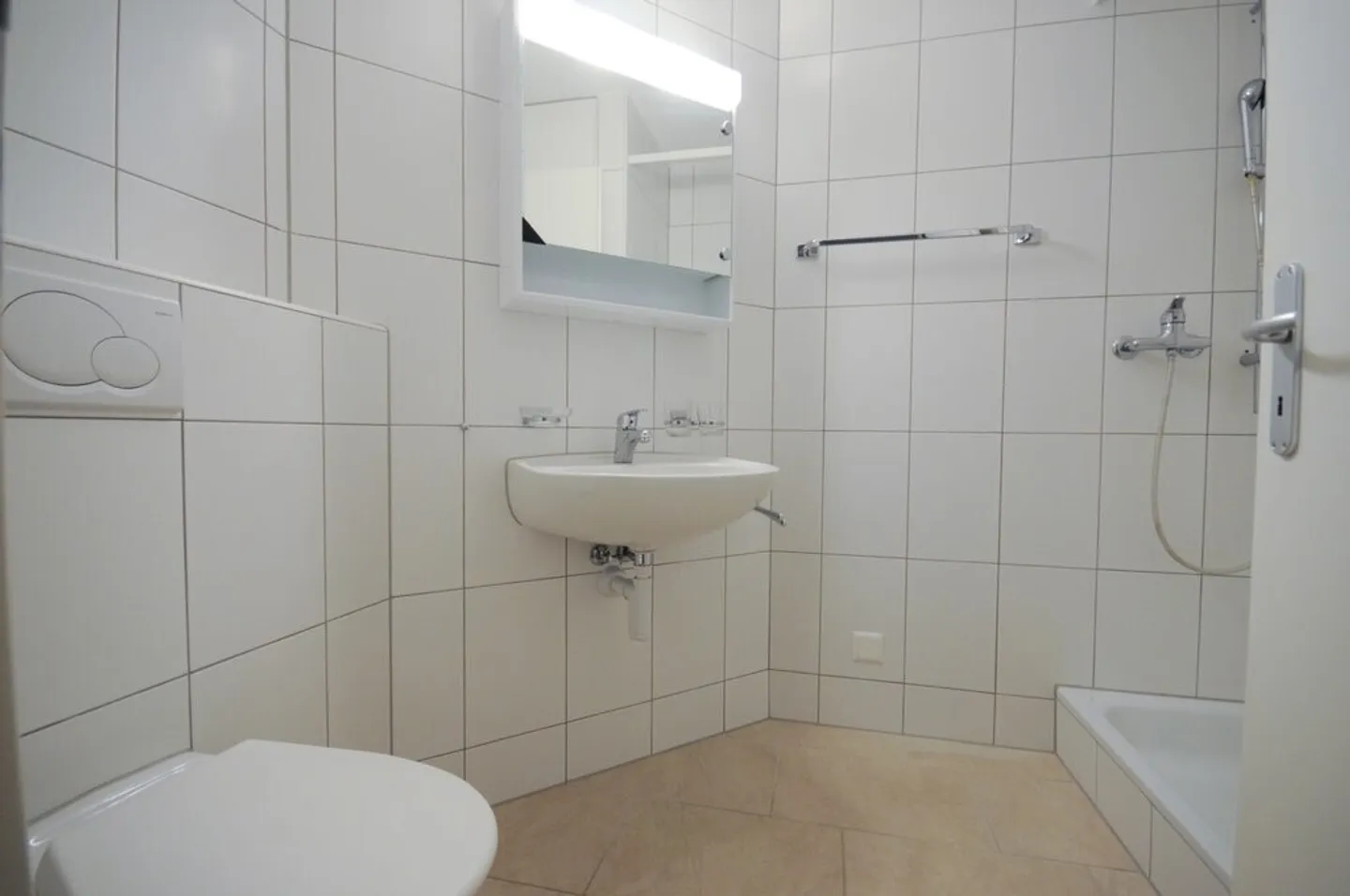 4.5 Room Apartment - Photo 9 of 11