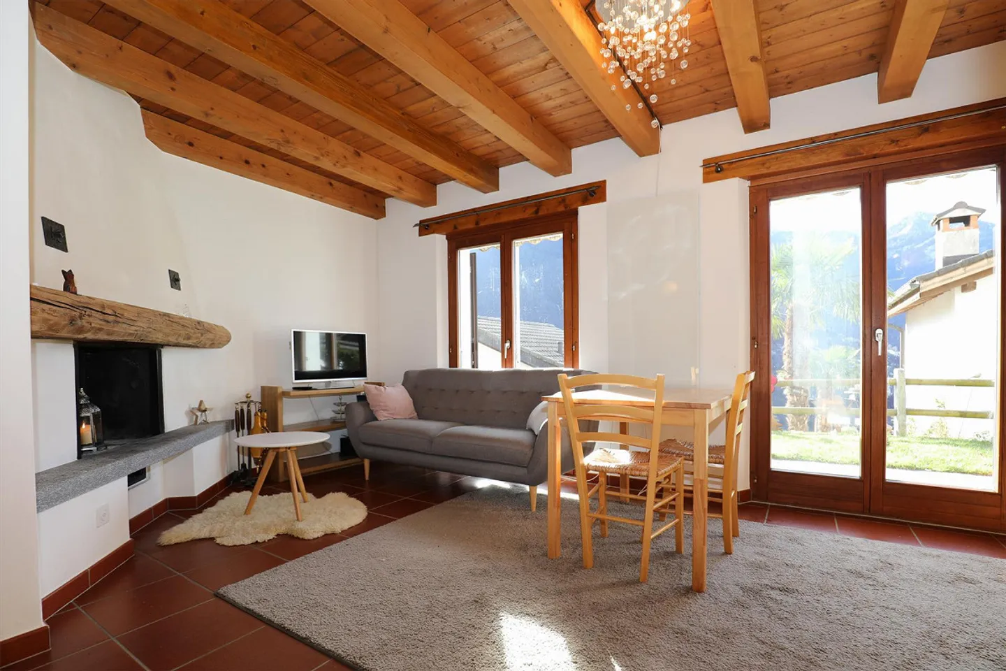 Casa vacanze in posizione tranquilla nel bellissimo Val Morobbia - Foto 5 di 14