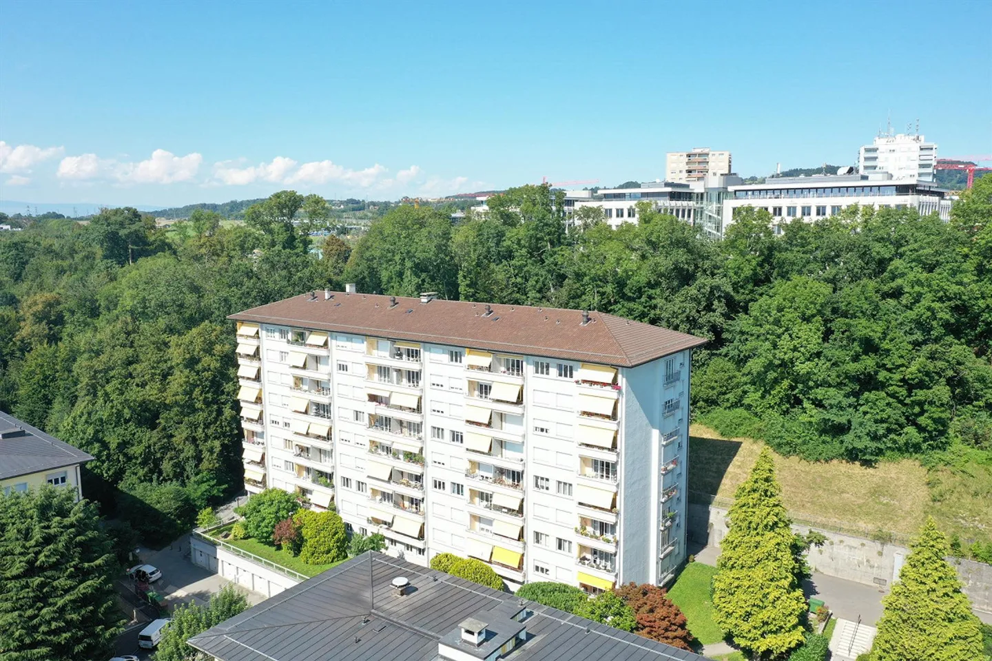 Appartamento in una zona tranquilla vicino al centro città - Foto 6 di 6