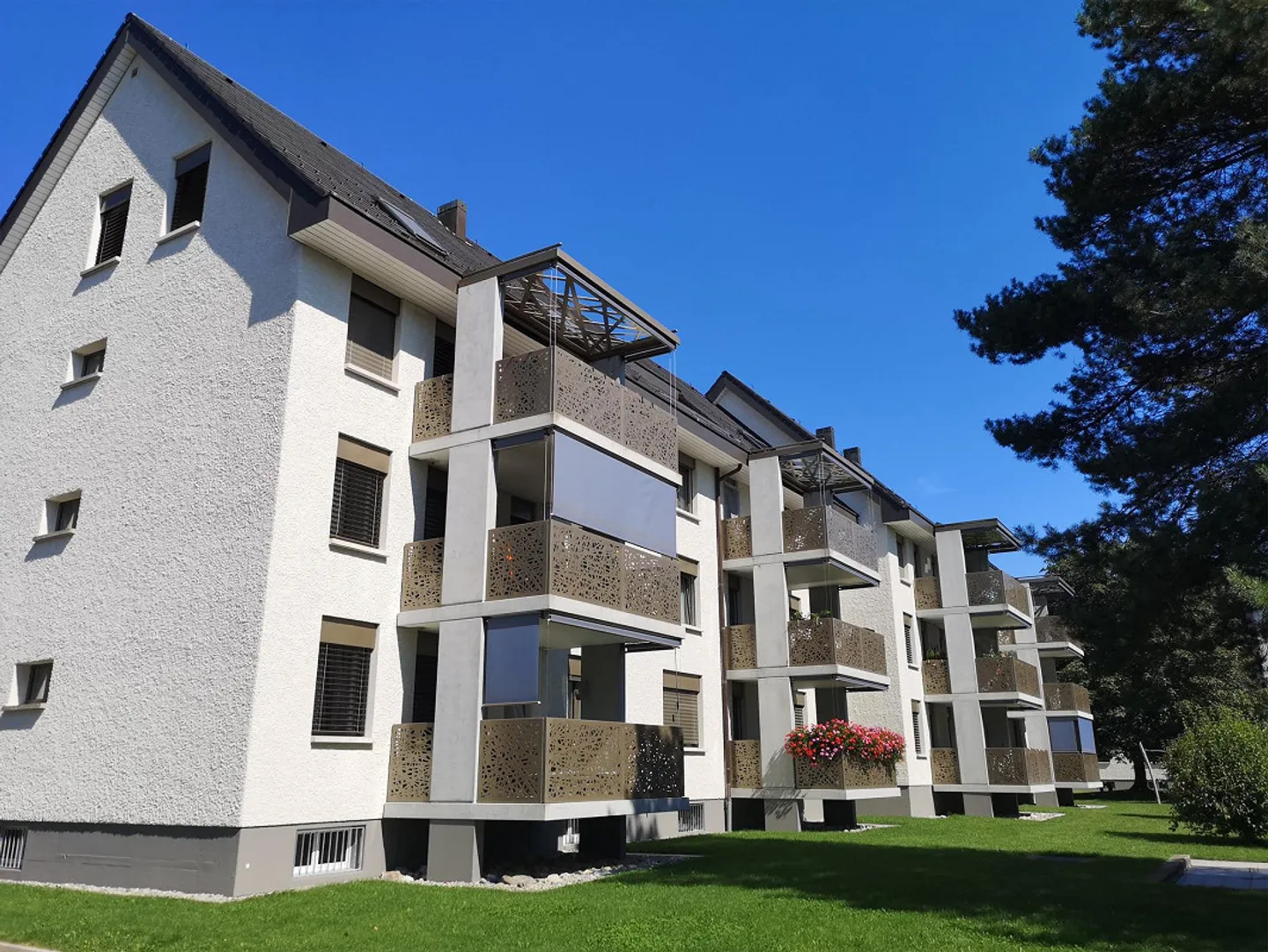 Ottimo appartamento cooperativo a Bassersdorf cerca te! - Foto 1 di 9