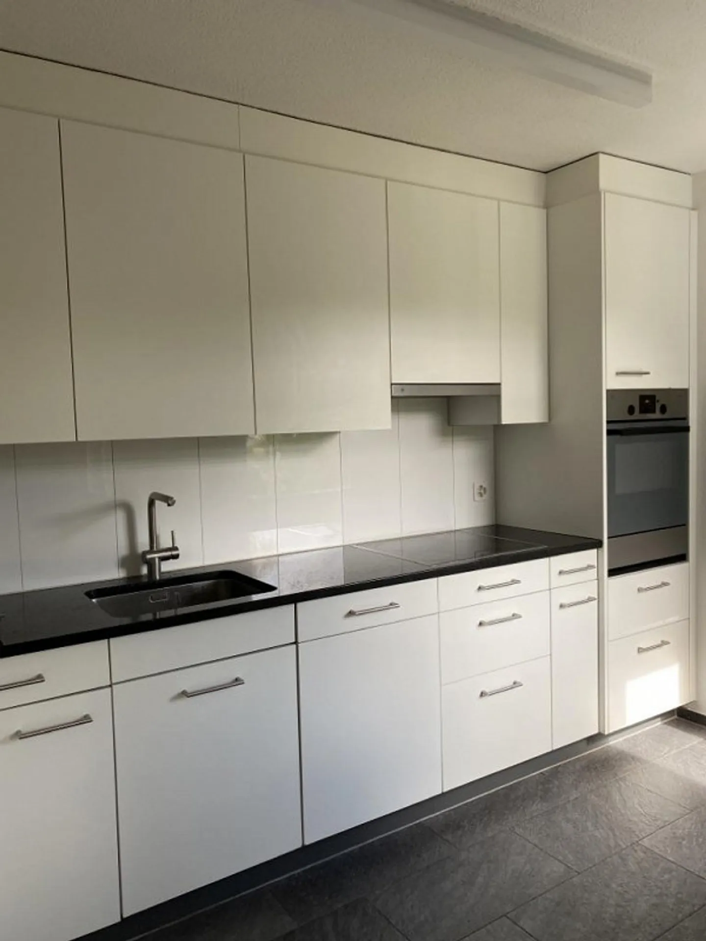 Ottimo appartamento cooperativo a Bassersdorf cerca te! - Foto 2 di 9