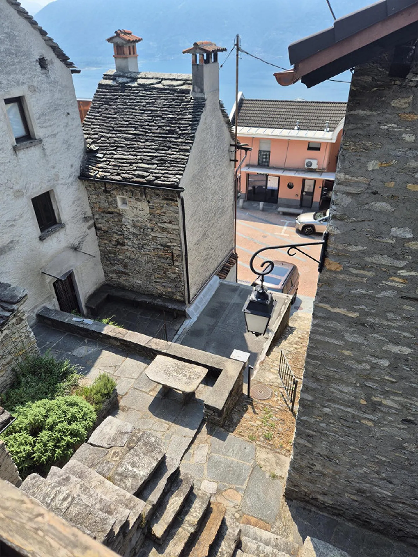 Rareté : Rustique avec garage à Brione sopra Minusio - Photo 2 sur 7