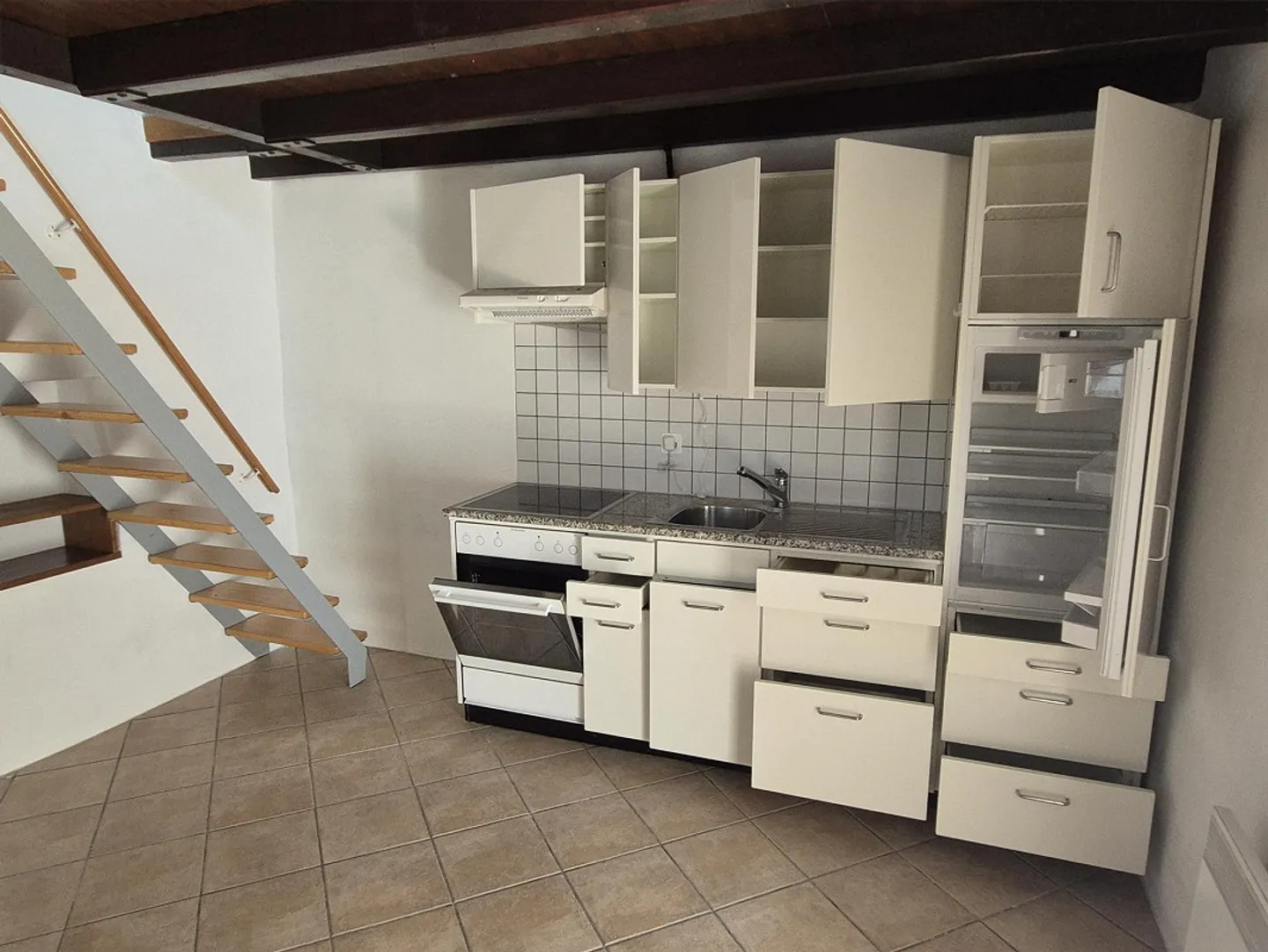 Rareté : Rustique avec garage à Brione sopra Minusio - Photo 5 sur 7