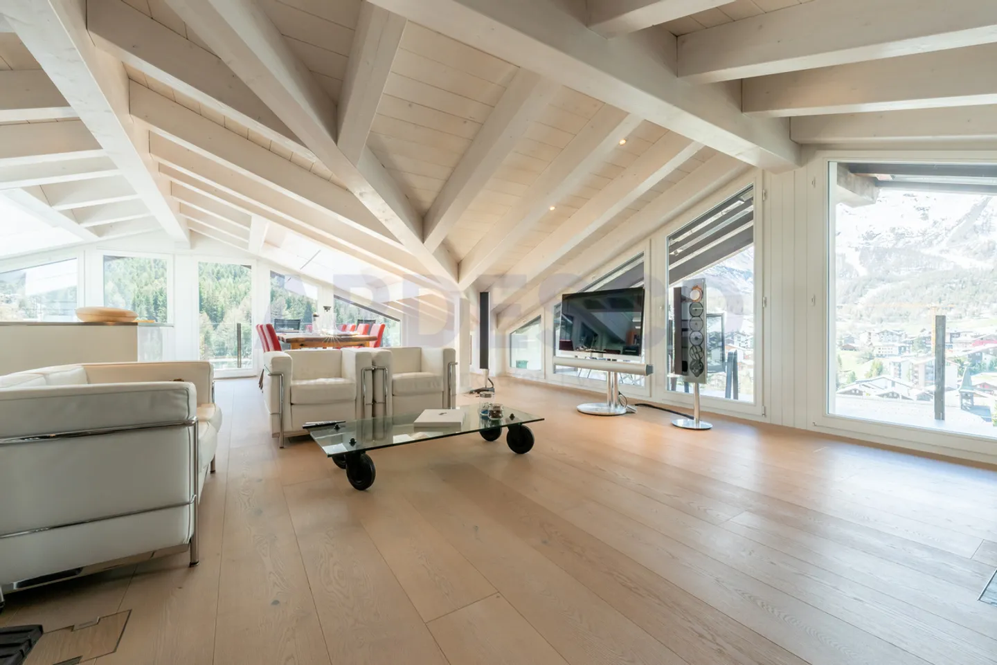 Au-dessus des toits de Saas-Fee - Photo 2 sur 19