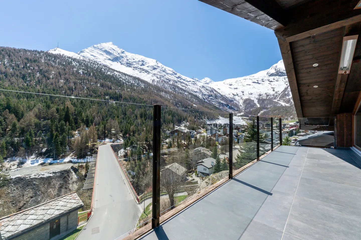 Au-dessus des toits de Saas-Fee - Photo 16 sur 19