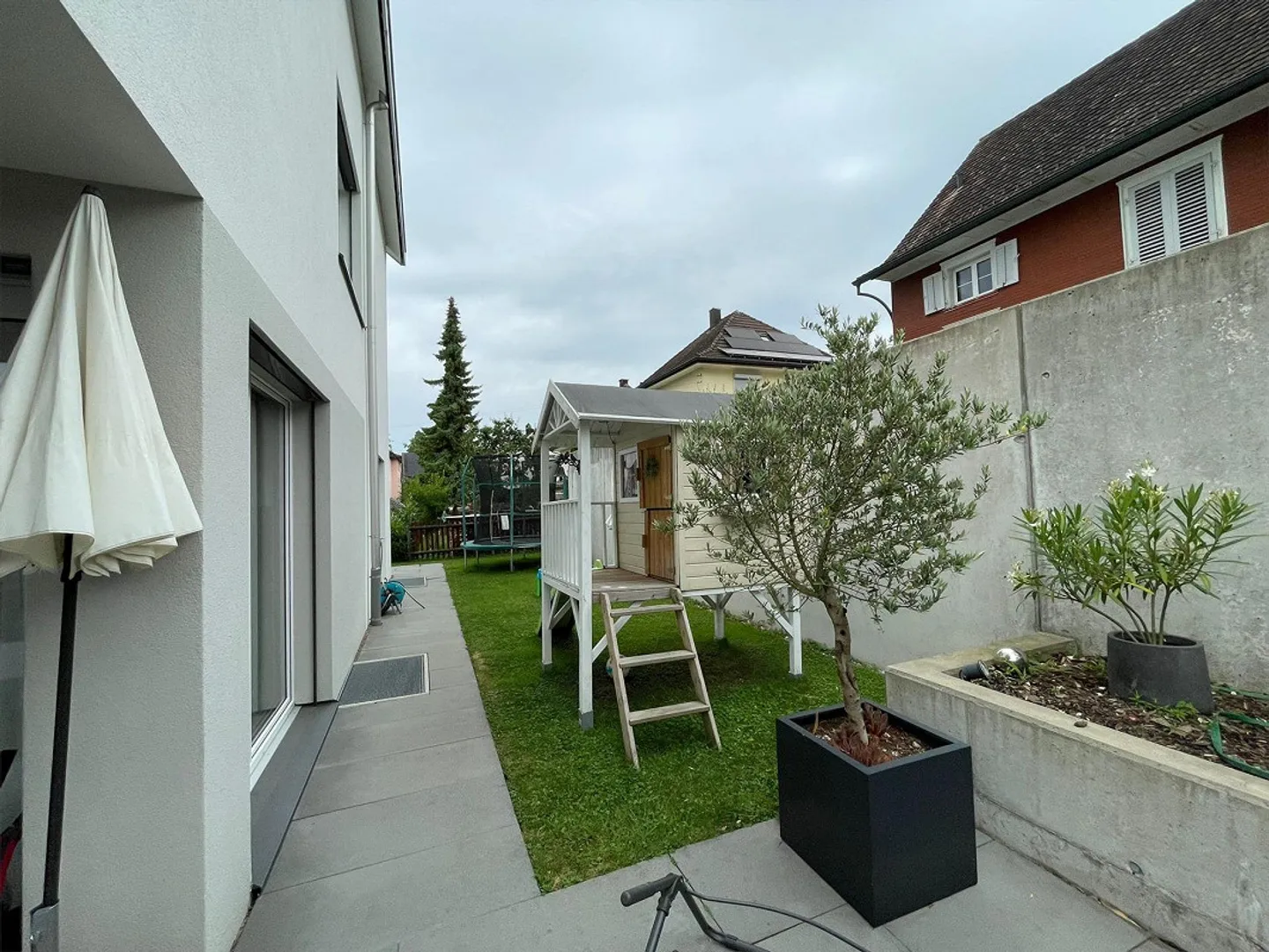 Casa unifamiliare moderna di 5,5 locali con standard di finitura di alta qualità - Foto 12 di 14