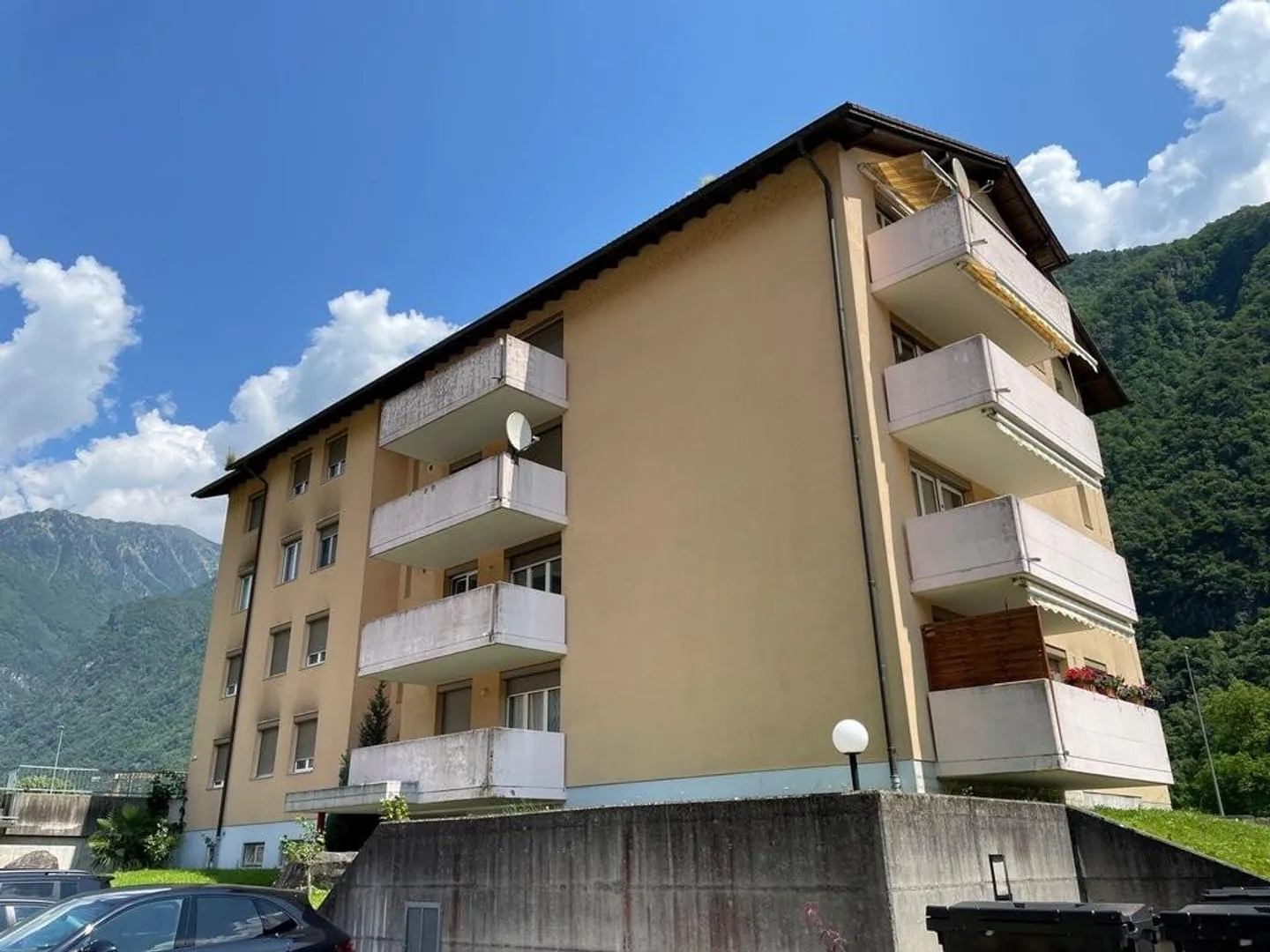 Rent a 4.5-room apartment in Roveredo - Photo 1 of 7