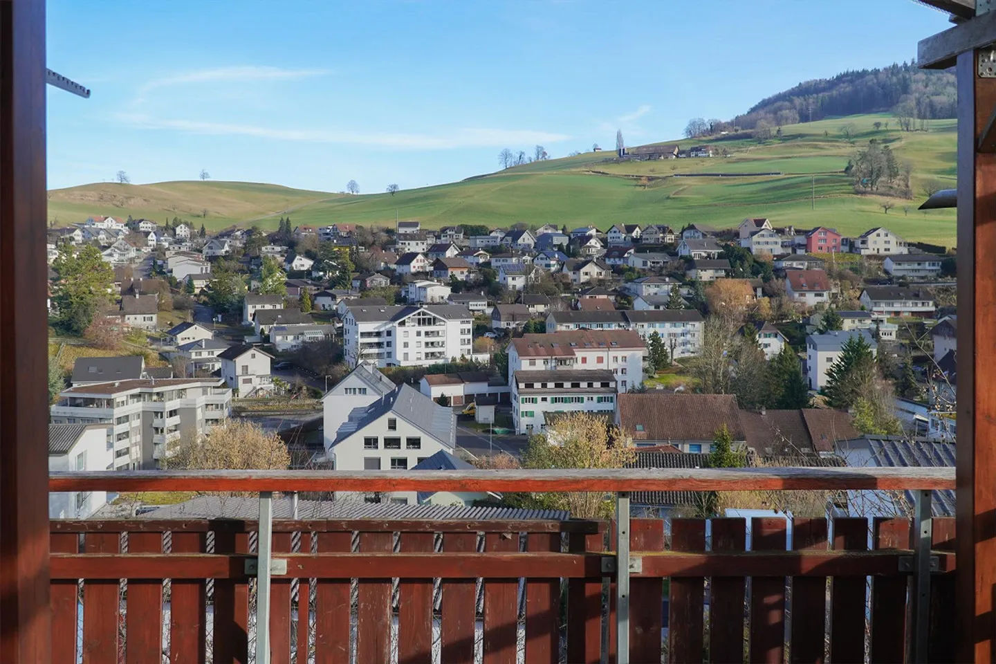 Detached single-family house with large garden and plenty of potential - Photo 4 of 19