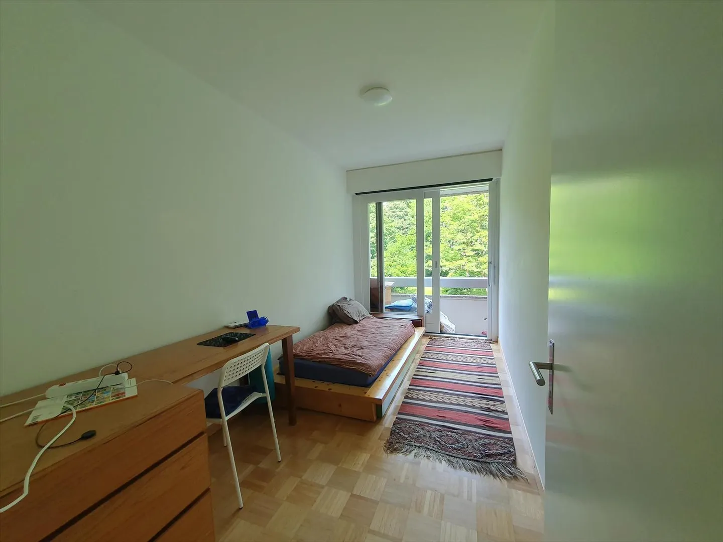 Magnificent 5-room apartment in residential area - Photo 9 of 13