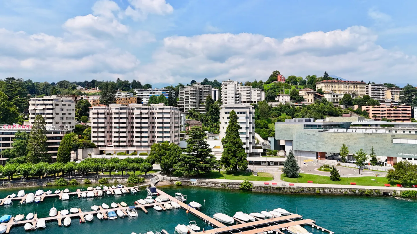 Mieten mit Kaufoption - Luxuriöse Wohnung mit Garten am Ufer des Sees - Foto 1 von 10