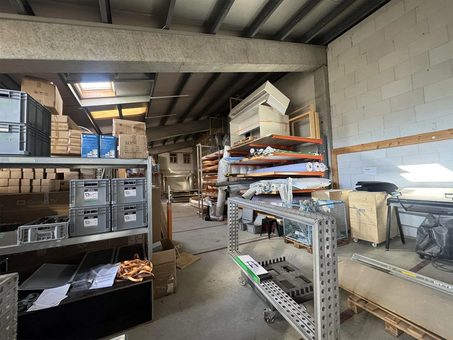 Salle de stockage - Photo 4 sur 5