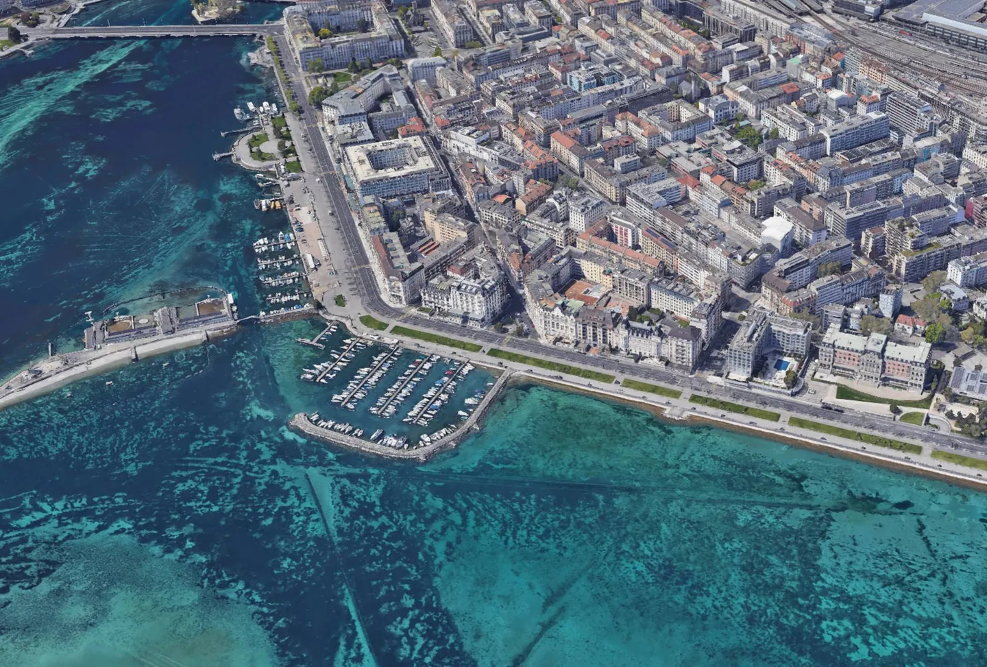 In vendita: Uffici PPE 345 m² Vicino alla Riva Libero da Tutti i Residenti - Foto 1 di 11