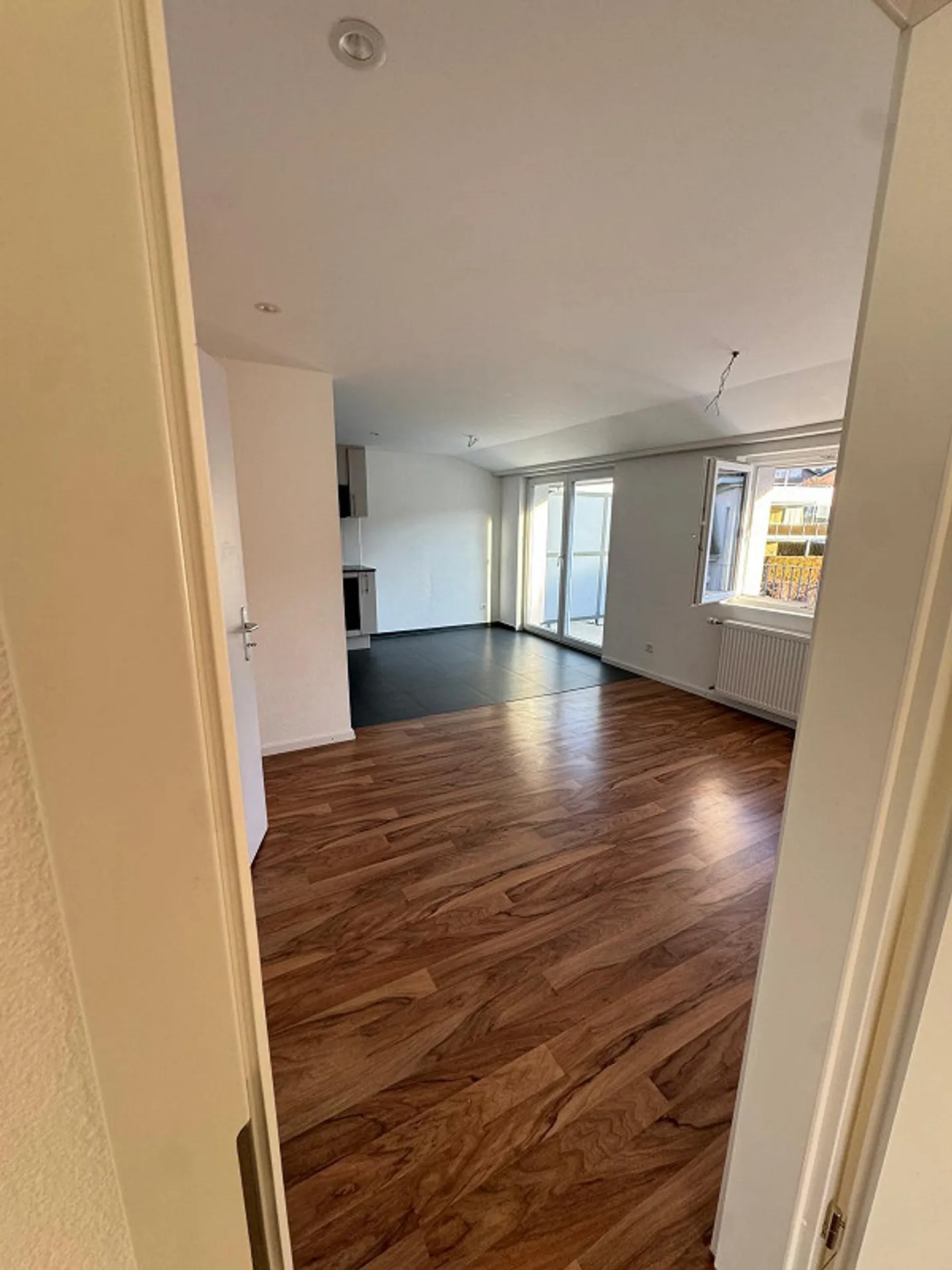 Belle penthouse de 2,5 pièces avec grande terrasse - Photo 4 sur 9