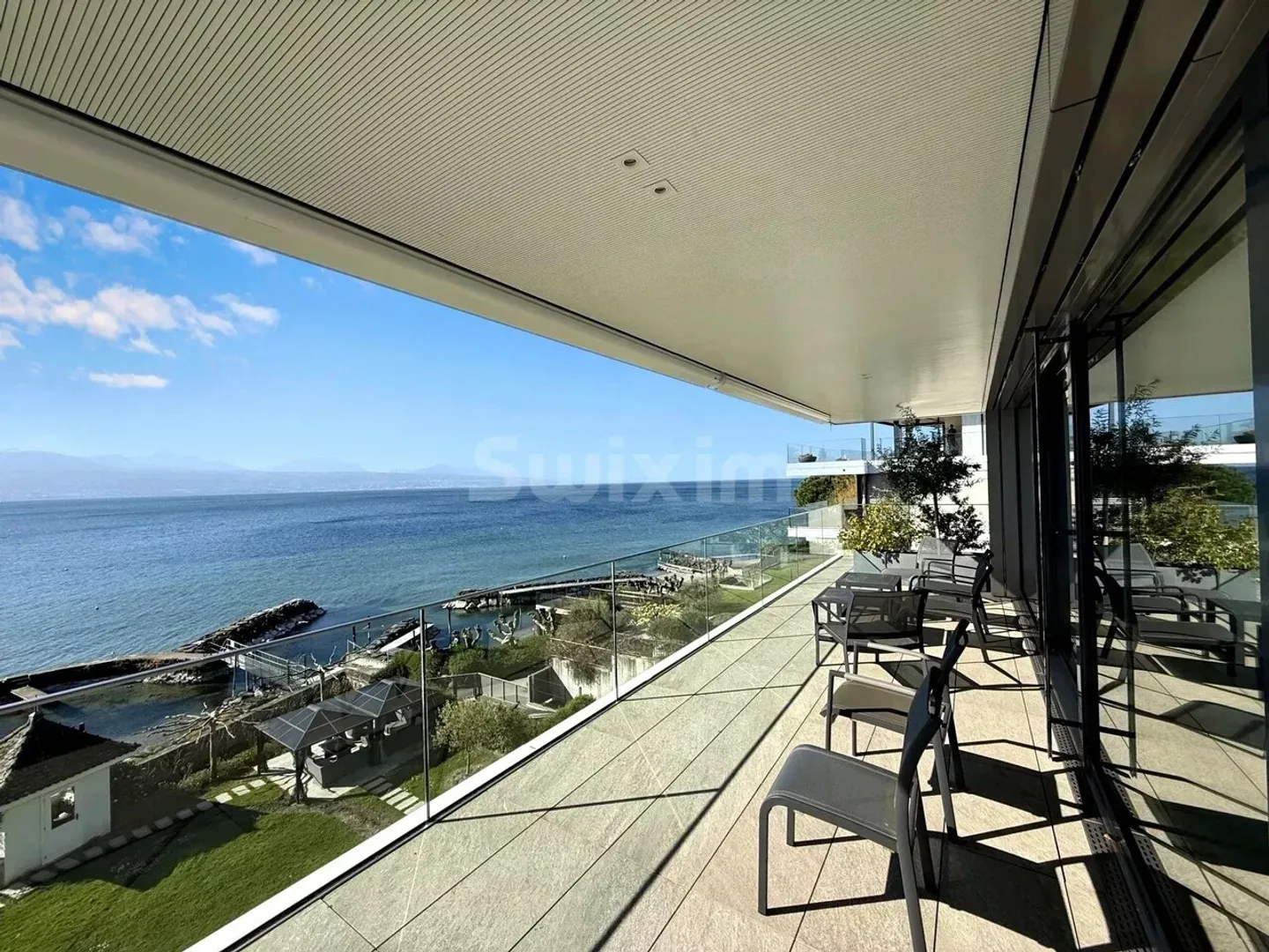 Rareté au bord du lac ? Vues panoramiques et accès privé à la marina - Photo 3 sur 6