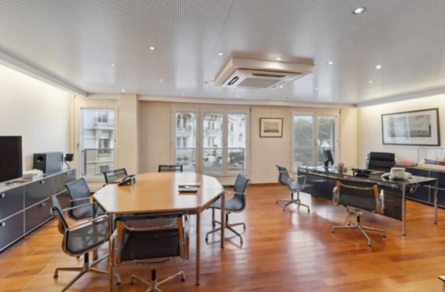 In vendita: Uffici PPE 345 m² Vicino alla Riva Libero da Tutti i Residenti - Foto 9 di 11